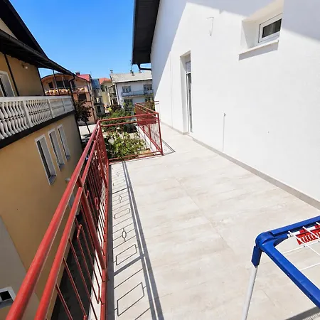 Renoviran 3soban Stan U Novoj Varosi,banja Luka * Banja Luka
