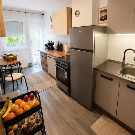 Renoviran 3soban Stan U Novoj Varosi,banja Luka Appartamento *